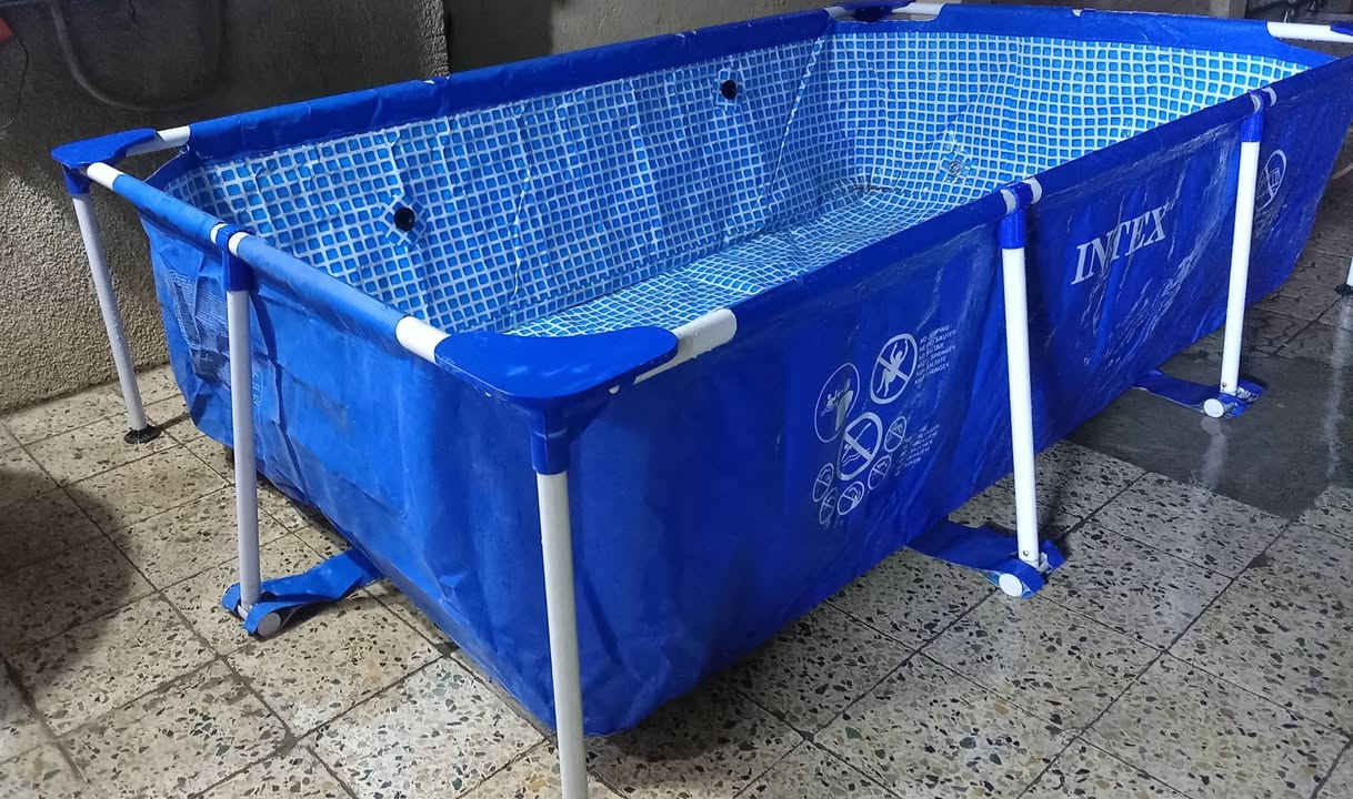 السلام عليكم مسبح كبير الطول ٢٧٠ والعرض ١٧٠ والارتفاع ٧٠ مستخدم بس العام الشراري يدخل واتساب رقم ***********
