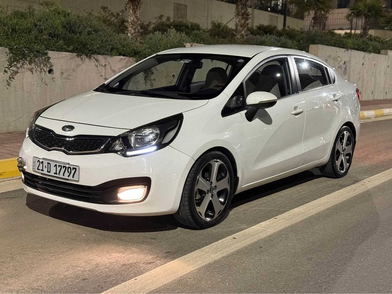 كیا ڕیۆ مۆدێل ۲٠۱۳ خلیجی بێ بۆیاخ كەمێك وردەی هەیە ناو خەنەیی سەنەوی تا ۲٠۳٠ تازەیە تاقم تایەی تازەیە گەرمی و ساردی بەشەرت گێڕو مەكینە بەشەرت نرخی كۆتایی ۷۹ گەڵا هیچ كەمتر نابێت *********** السليمانية, العراق
