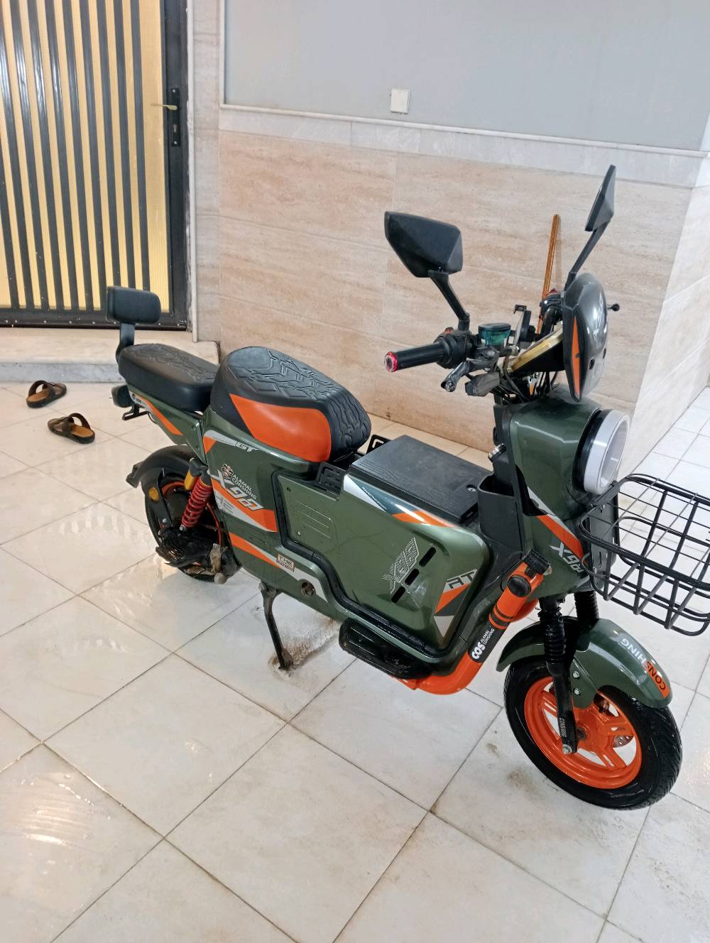 السلام عليكم عندي هاي الدراجة الشحن اسمها x900 لبيع مكاني السماوة الحيدرية  
نظيفه