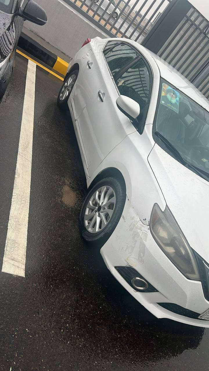 نيسان سنترا 2018 وارد امريكي محرك 1800 بيها حادث امامي ومعمره تعمير حلو نقص تبريد السعر 87 بيها مجال قليل مكاني شط العرب الكباسي الكبير 
***********
