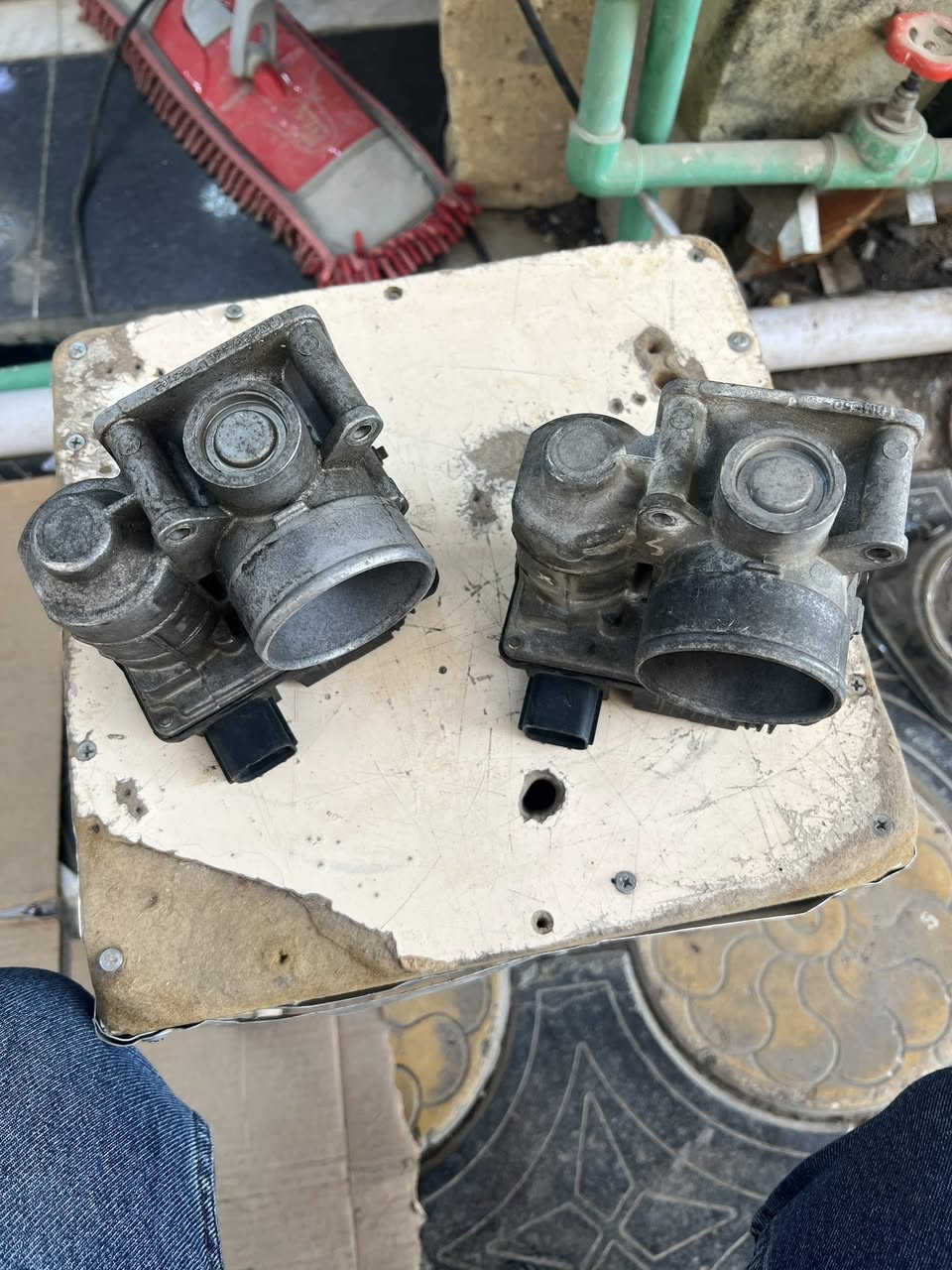 اجويتر كهربائي نيسان سني
عل فحص  قيم او اخذ 
***********
