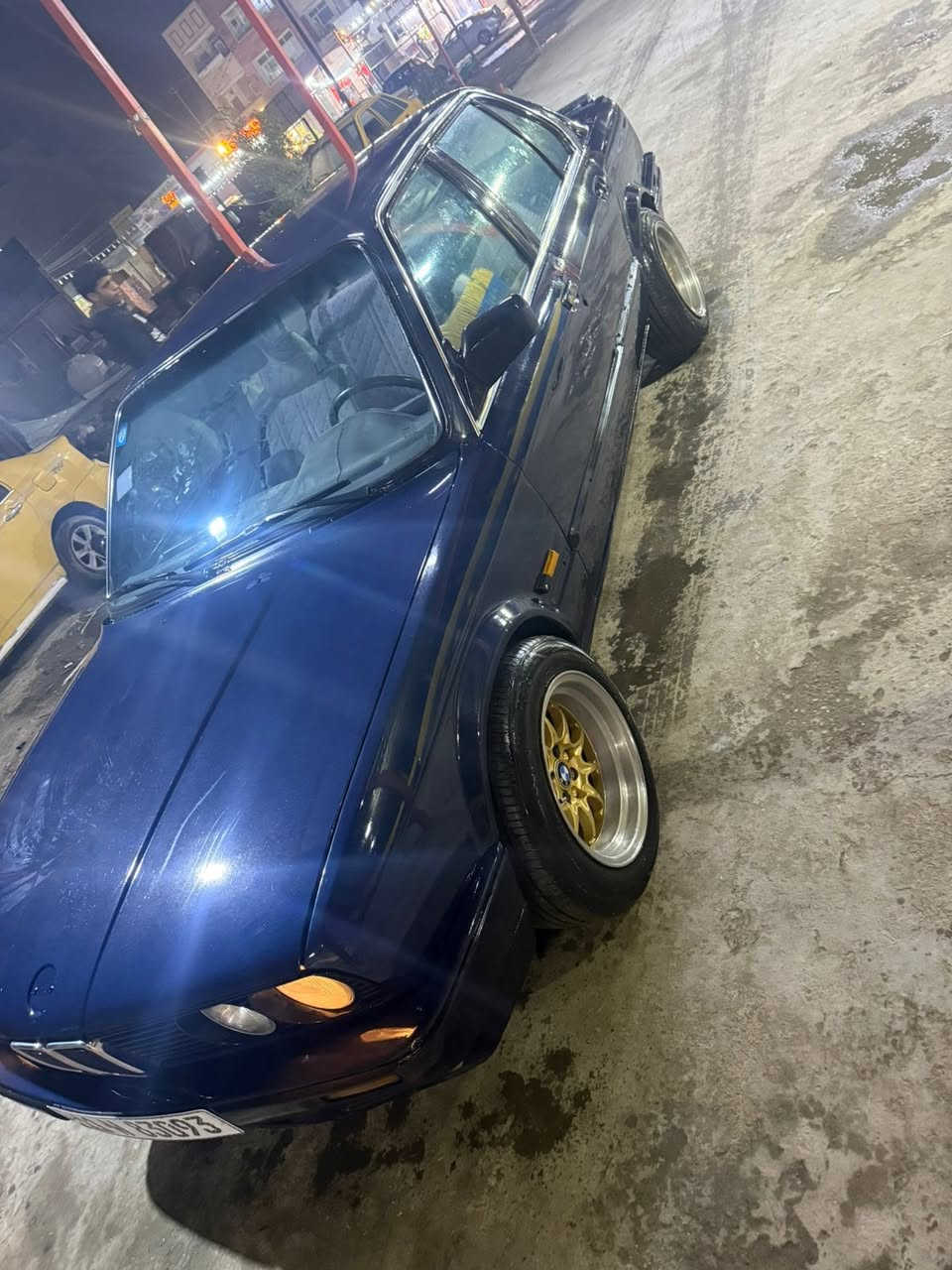 سلام عليكم زعرة موديل 91 محرك 20 مفتوح اوتو رقم بغداد تحويل مباشر بدون  حادث سيارة بلاد نضافة فول مصبوغة فقط جمالية سعر 45 وبيها مجال  غير متواجد ع فيس اتصل وبيك خير وتدلل  ***********
