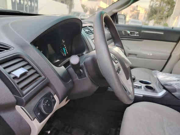 .                               بِسْمِ اللهِ الرَّحْمَنِ الرَّحِيْم
فۆرد ئێکسپلورا : مۆدێل 2012
ڕەشی قەتران سفری شەریکەی نیڤایە ، یەک دەستە 71 هەزار ڕۆیشتووە مواسەفات ، شەش پستۆن ، سێ ڕیز کوشن ، تەحدید سورعە ، تەبرید مەرکەزی ، حاسە ، کوشن جڵد ، ناو زەرد ، دوو سویچی شەریکەی لەگەڵە تایەی تازەی لەژێرە بۆیاغی نیە دەعامی بۆ دەعامی بەشەرت بەناوی خۆمەوەیە سەنەوی و ژینگەو ڕێگاوبانی هەموو تازەیە لە هەموو عێراق شتیوا جوان نیە لۆک لۆکە گێڕ و مەکینە و تەبرید و بەناوکردن و غرامە هەمووی
ژمارەی خاوەنی سەیارە☎️ ***********
