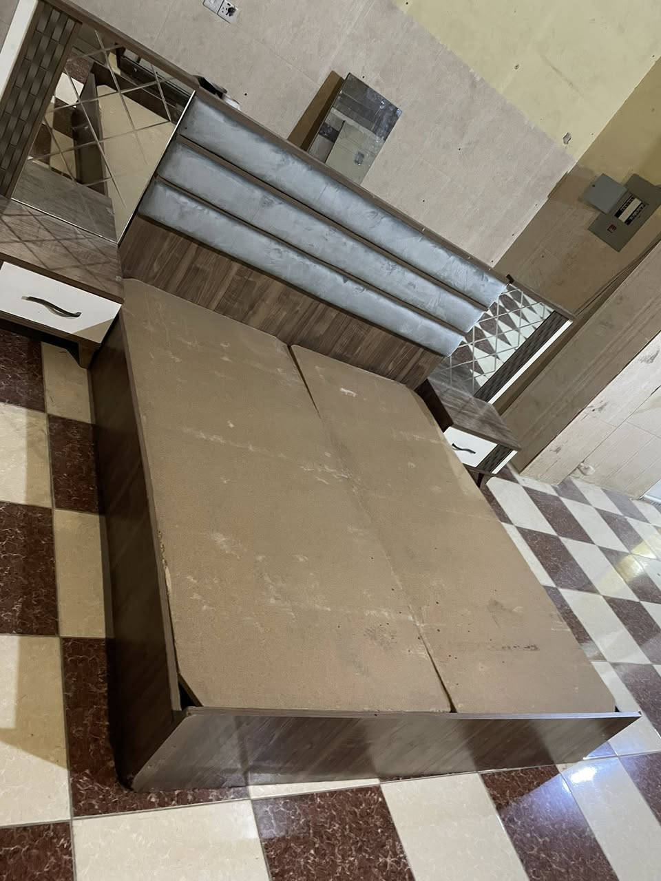 ‏ عدنا أنواع غرفة نوم تركي🇹🇷 نظيف سعر 350 ***********
