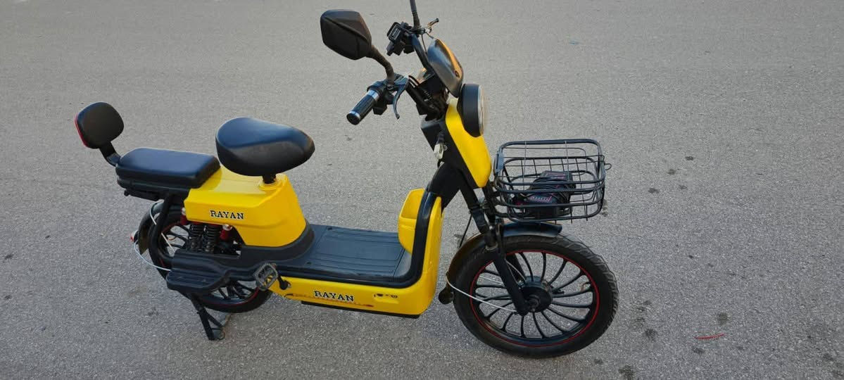 متوفر دراجة شحن حجم20 شركة الريان بطاريات 5  لايت بك لايت اشاير هورن شرط 2سويج 1بصمة بلوتوث شغال شاحنة بلادي سعر 280 الف مكلف بالنشر الاتصال على الرقم ***********
