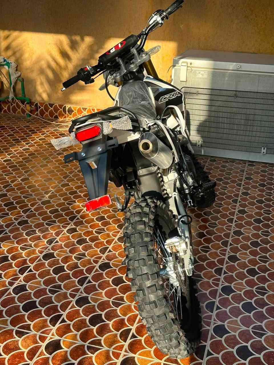 قفاز crx موديل 25 محرك 300cc حجم 122 العالي بعده عل سحك جديد  ماشي 40 كيلو فقط كفاله عامه 5اوراق  السعر(2.200 )الشراي يجي خاص


**إذا كنت صاحب هذا الإعلان وتريد حذفه لأي سبب، رجاءا أرسل رسالة إلى الدعم الفني**