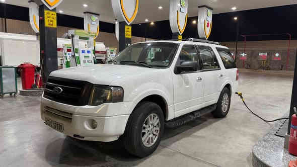 للبيع Ford Expedition 2013  

المواصفات:

الموديل: 2013

نوع الوقود: بنزين + غاز LPG

محرك قوي 5.4L V8

جير أوتوماتيك سلس

د4x4 فور ويل شغال 

غرفتها جديدة

المقاعد: قماش – 8 ركاب

حساسات خلفية

تكييف أمامي وخلفي شغال 100%

صيانة دورية منتظمة

السعر 138 وبيها مجال بسيط 

حادثها بابين وجاملغ موضح بالصور 

***********
