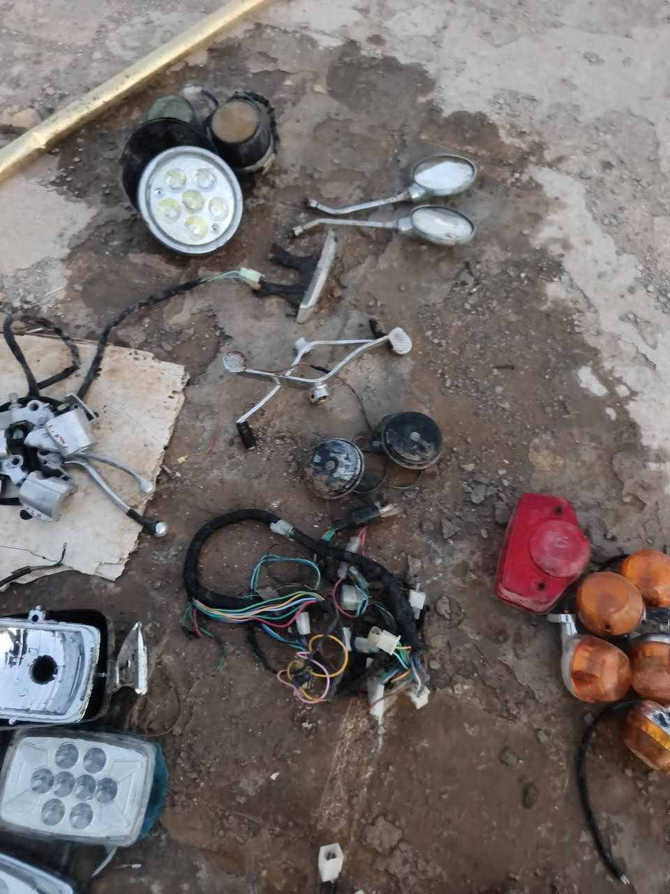 غراض 4كير 2025نضيفات بس لايحهن مطر وصاير بيهم زنجار شويه ينجلن يطلعن جدد وكلهن نضيفات او ما بيهن شي الشراي يراسلني لو يتصل عنوان نجف حي ميسان رقم الاتصال

 ***********
