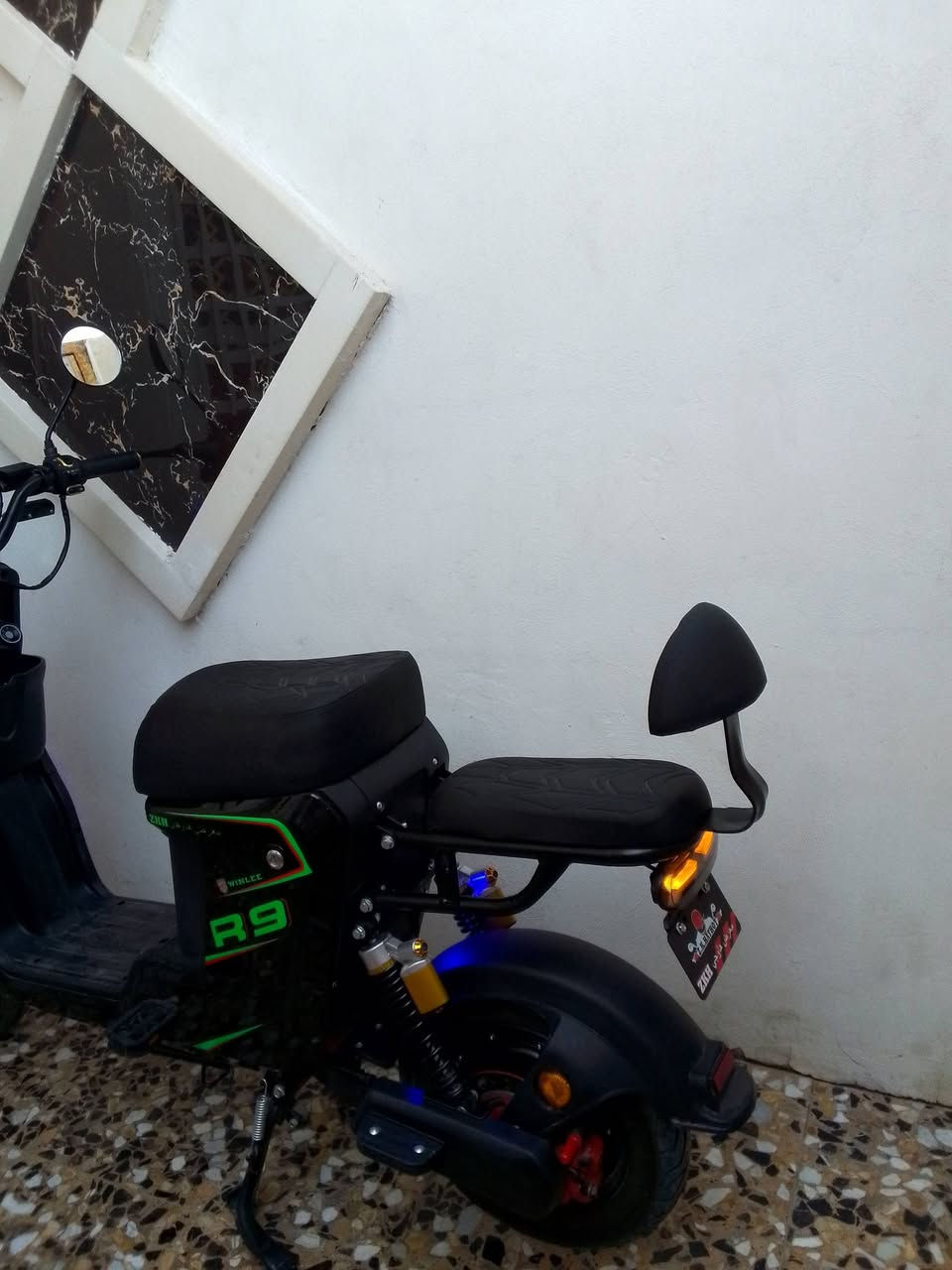 دراجه r9جديده ماصاره اقل شهر من اخذته مديل 26شخط مابيه بيه بلاتوث دراجه لوك سعر 450 والله اخذته ب550الله شاهد بس خفت على ابني من شارع*********** مكان بوب شام
