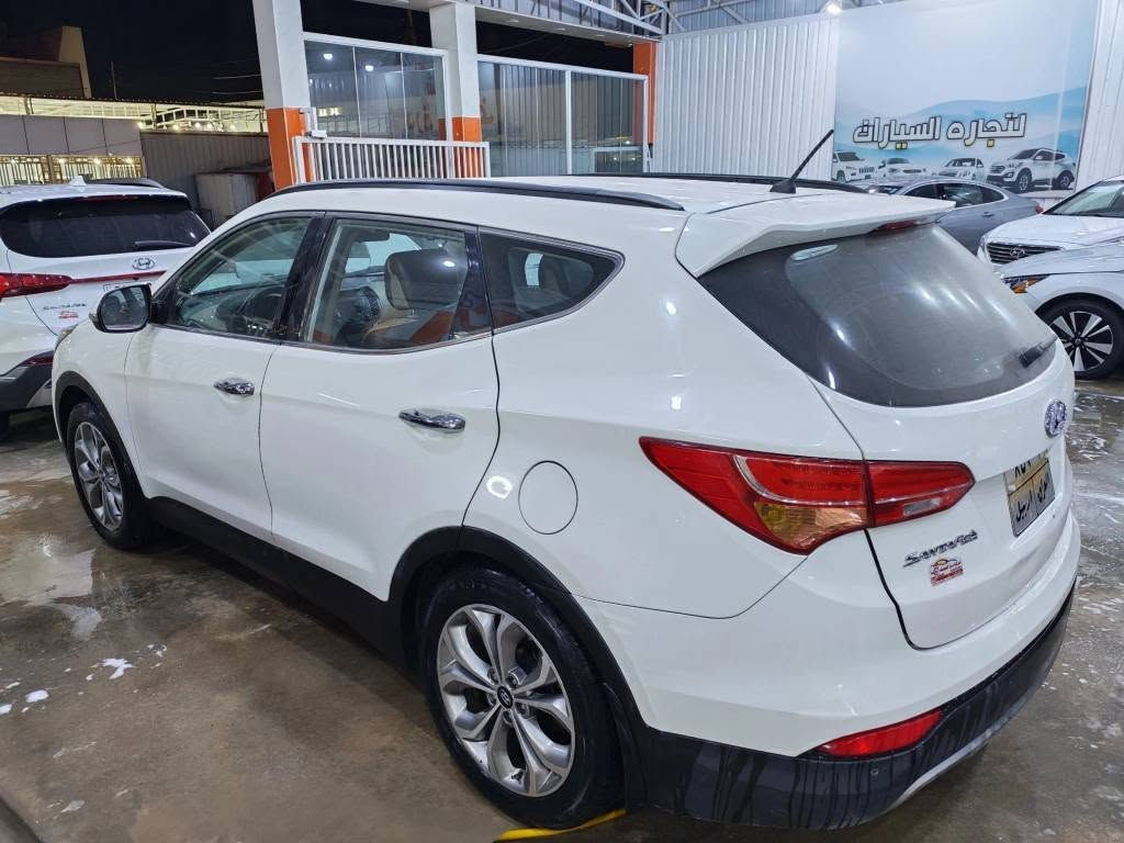 للبيع هونداي سنتافي موديل 2016 رقم اربيل سياره فول مواصفات 6 سلندر مكفوله ماعدا باب سايق مبدل نفس اللون السعر 168 وبيها مجال بسيط للاستفسار اتصل *********** مواصفات
بصمه تشغيل 
كشنين كهربائي 
حساس امامي خلفي 
فور ويل
زراك لايت
شاشه وكامره 
فول تحكم استيرن النجف, العراق
