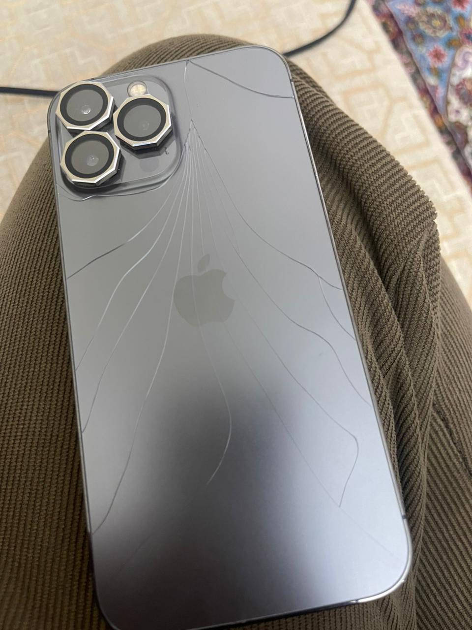 سلام عليكم ايفون 13 برو ماكس البيع الجهاز مبدل شاشه ولضهر كدامك اتصل او راسلني واني خادم مكاني بغداد 
***********
