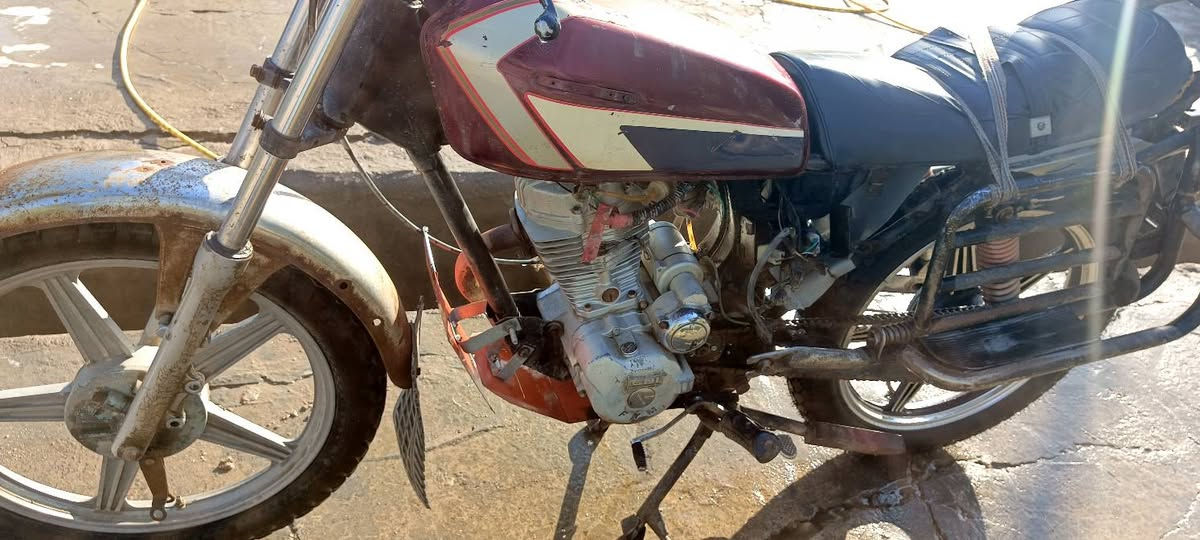 دراجه 5گير للبيع
كلك شرط الشغل عوزهه شويه ترتيب تفاصيل اكثر ع الرقم *********** وبي واتساب مكاني بالديوانيه قضاء الشاميه
