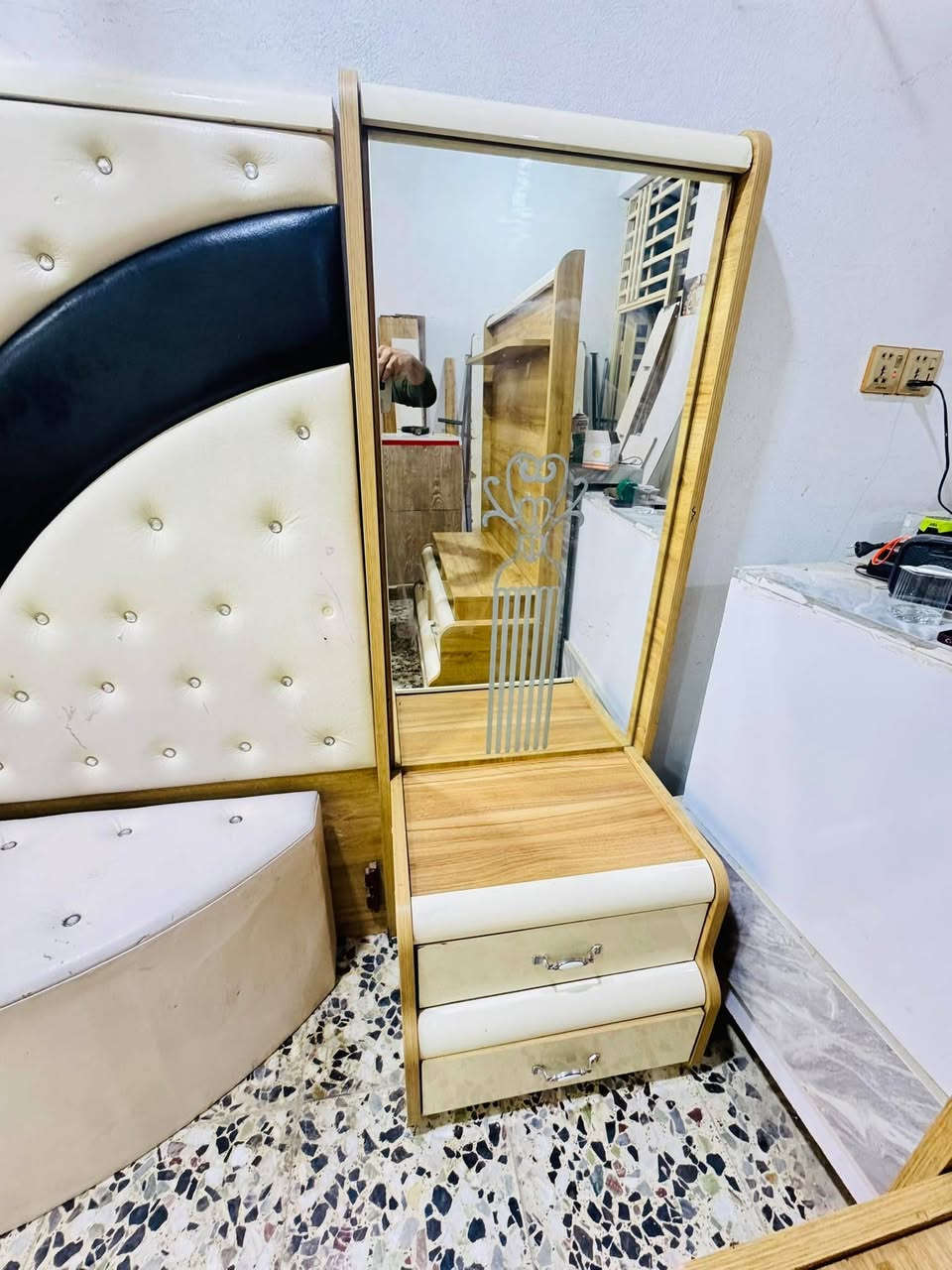 غرفه 12 قطعه ضخمه وحلوه  كلش  ونضافه فول سعرهه مناسب بس 875 الف مكان نجف ميلاد


**إذا كنت صاحب هذا الإعلان وتريد حذفه لأي سبب، رجاءا أرسل رسالة إلى الدعم الفني**