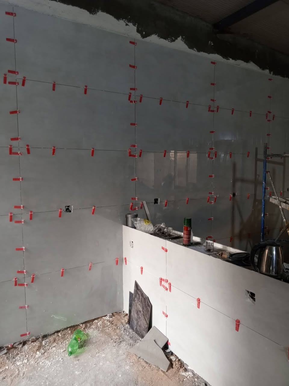 كادر سيراميك مصري وبورسلين البصره متفرغ  واتساب ***********
