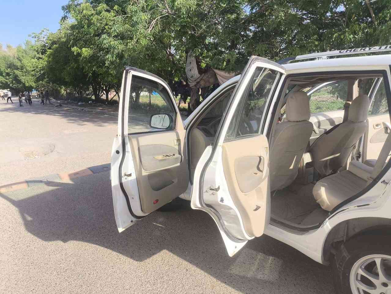 السلام عليكم
للبيع تيكو 2011

كامله مكمله 
الستفسار ***********
