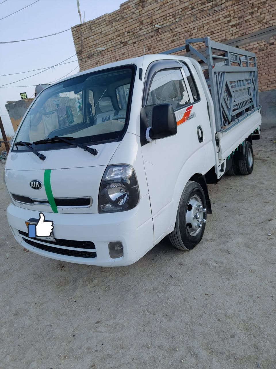 يا الله سلام عليكم اخوان عندي كيا فحل موديل 2018
سيارة جاهزة من كلشي شرط اخت 23 نضافته كفاله عامه 
من الضربة والتبديل والخياس والفتح والصبق بلاد شرط
فحص مكينة وكير واكسن وتبريد كفاله تخم تايرات 
جديد حداديه جديده محور 14 تاير خلفي سعر 135 ورقه 
غرفة جديده وحلوه رقم ذي قار تحويل مباشر سنويه مجدده 
لل2029 مشروع وطني المكان الناصريه أكثر استفسار تصل 
*********** مكلف بلنشر مكلف بلنشر 
***********
