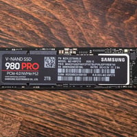 Samsung 980pro gen 4 2tb مستخدم كلش قليل  الhealth مالته 99% السعر: 38...