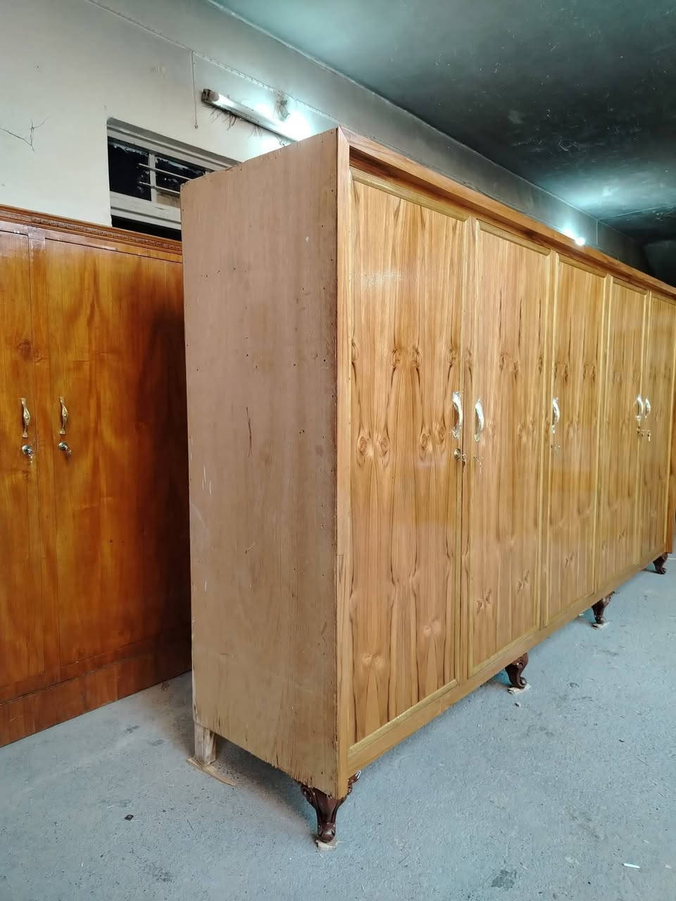 كنتور خمس أبواب مستعمل صاج جديد السعر 275الف للاستفسار *********** العنوان حسنكوي
