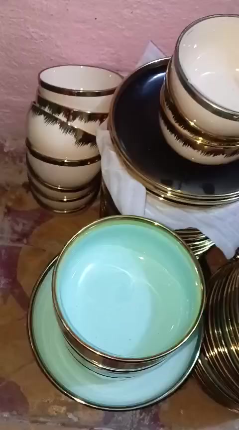 12درزن مواعين طوس ما مستعمل الشراء يتصل ع هذا رقم ***********
