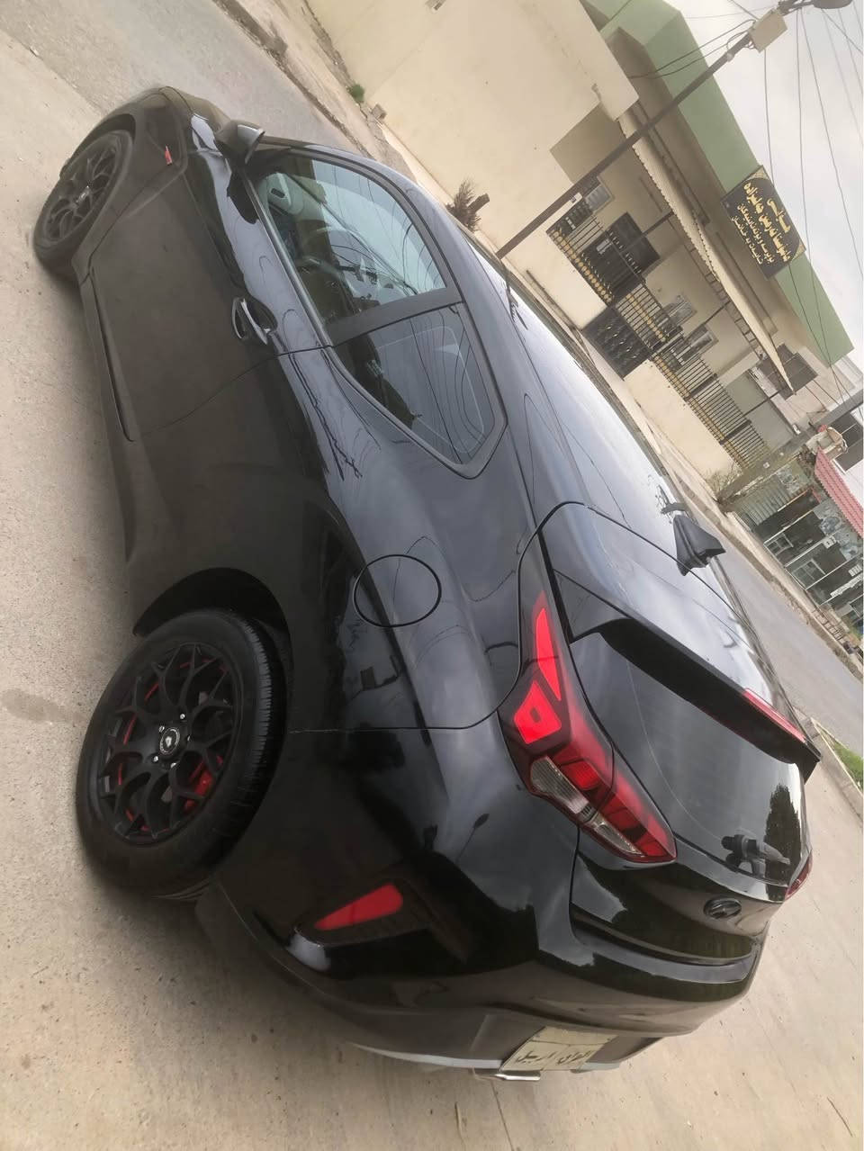 بسم الله الرحمن الرحيم
 سلام عليكم     
                     
هونداى ڤولستر  ٢٠١٩
یەک پارچە سبوغە
دوو پارچەش کلیر
شانصی بەشەرت هیچ نیە
گیر مکینە رادەر تەبرید خەتی جادەی
 بە ناو کردن غەرامە ئەوانەهەمووی بە شەرتە
 ٨٠میل رۆشتیە    نرخی  ١١١  مجال   تیدایە    
*********** واتس ئاپ هەیە بس
شوین هەولیر

بسم الله الرحمن الرحيم  
سلام عليكم 
هونداى ڤولستر  ٢٠١٩
واحد قطعة سبوغ 
قطعتن كلير 
شانصي شرط كل مابيها
گير مكينة راده ر ته بريد خط مال شارع 
ته حويل غرامة كل شرط
٨٠ميل ماشية  سعر  ١١١ بيها مجال
***********بس واتس ئاب عندي
مكاني أربيل Singapore
