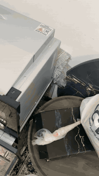 السلام عليكم مايكرو ويف وفرن بلتن داخل الكاونتر نظيفات جدا للبيع ب ٣٥٠  ***********
