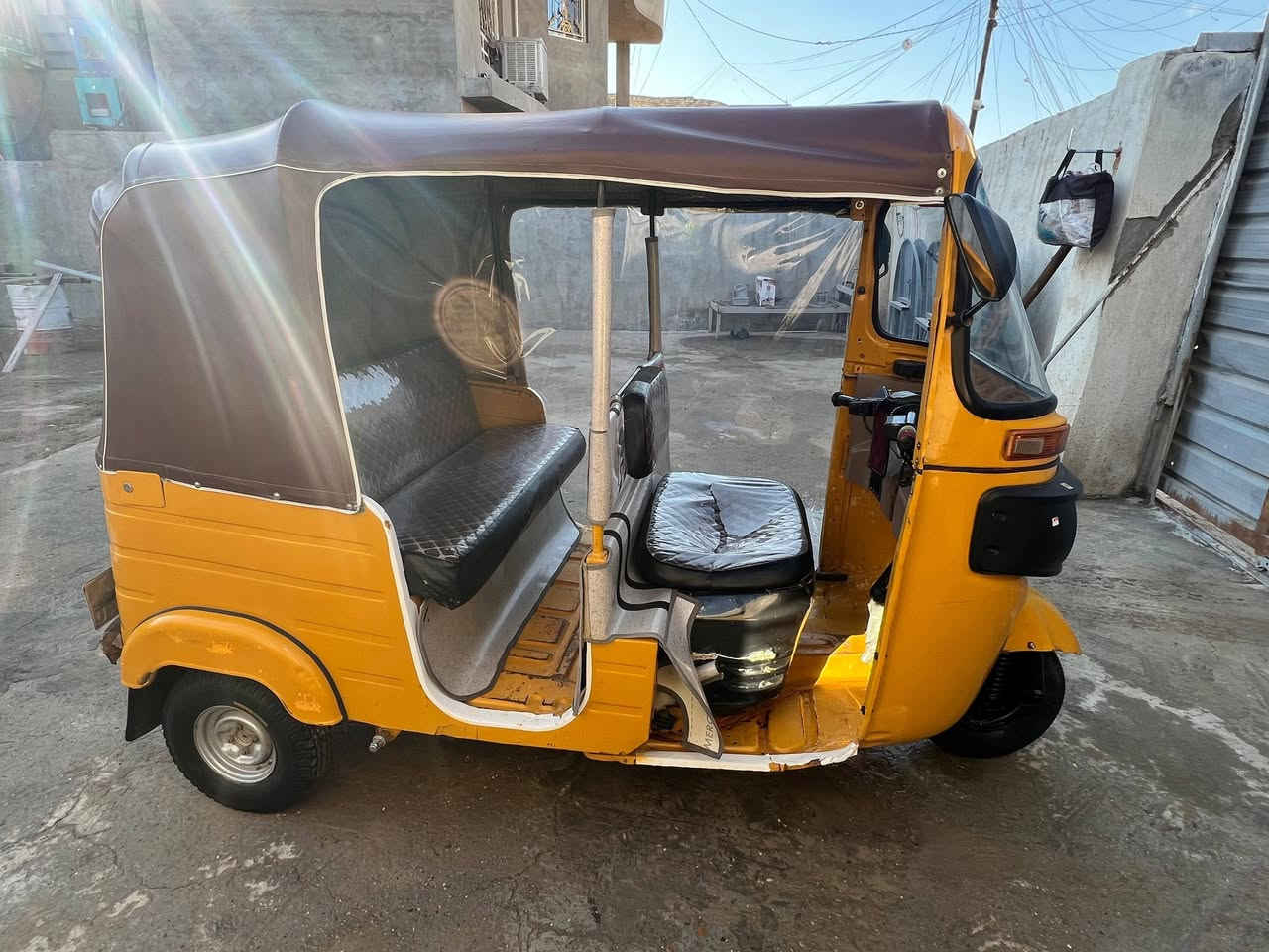 السلام عليكم تكتك باجاج للبيع موديل 2019/12/30 
محرك 20 خير من الله بيه معجون بالغد وبالصفحه تكتك احلى من صور سعره 6500 ست ملايين ونص مكاني ابو غريب حي الشهداء 
***********
***********
