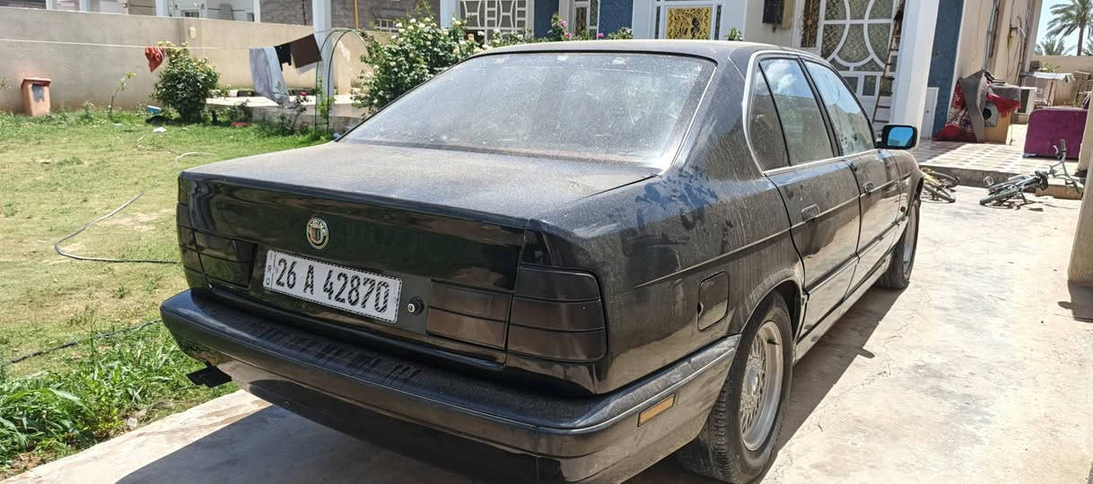 السلام عليكم
535 كير عادي 
كير مكينه صدرين جدد 
تخم تاير  و ويل جديد 
صبغ جماليه فقط 
(((مكلف بالنشر بدون خاص ))) 
صاحب السياره 
السعر٤٥ 
‏‪***********‬‏ صلاح الدين بلد
