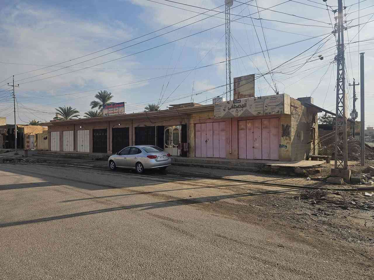 📢 إعــلان عــقــاري للـبـيــع (فرصة ذهبية)
للبيع محلات تجارية + قطعة أرض خلفها في موقع مميز ومطلوب 👇
📍 الموقع: الحي العصري – شارع المديرية – محلات محمد الحجي سابقًا
📏 المساحة الكلية: 480 متر مربع
💸 الوارد الشهري للمحلات: مليون دينار عراقي تقريباً دخل ثابت
المكان مناسب لـ: ✔️ استثمار جاهز من اليوم الأول
✔️ فتح مشروع تجاري أو مخازن
✔️ بناء شقق أو طوابق إضافية
✔️ دخل شهري ثابت ومضمون
📞 للاستفسار والاتصال:
***********
