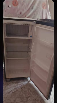 ثلاجة • باب واحد • اصلية