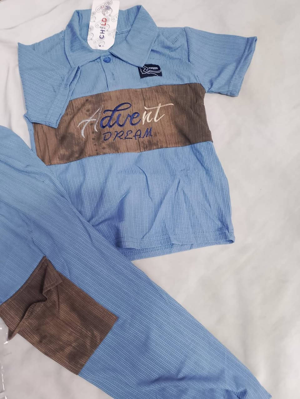 تراكات اسعارهم من 3 ل5 اقماشهم يخبل تعزيله محل ***********
