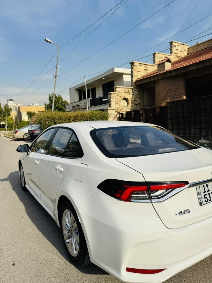 السلام عليكم كورلا 2025 الشكل الخليجي ماشيه 2900 اخت الزيرو
رقم بغداد كفاله عامه من كلشي
فول 1/1 
كشن كهرباء جلد اصلي لايت زنون 
فتحه سقف تبريد قطعتين 
كاميرا أصليه رادار شاشه ابل كار بلاي 
بغداد الرصافه ***********
