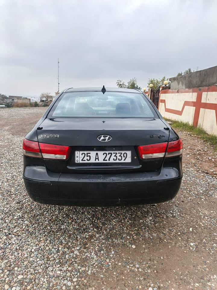 سوناتا موديل 2010  محرك 2400 كير اوتو مكفول حدادية جديدة كهربائية مكفول موجود في كركوك سعرها 97 ورقة صبغ حزام جمالية سنوية جديدة هزة جديدة رقم كركوك دولي مشروع وطني بيها قطعتين معجون والباقي مكفول
*********** كركوك, العراق
