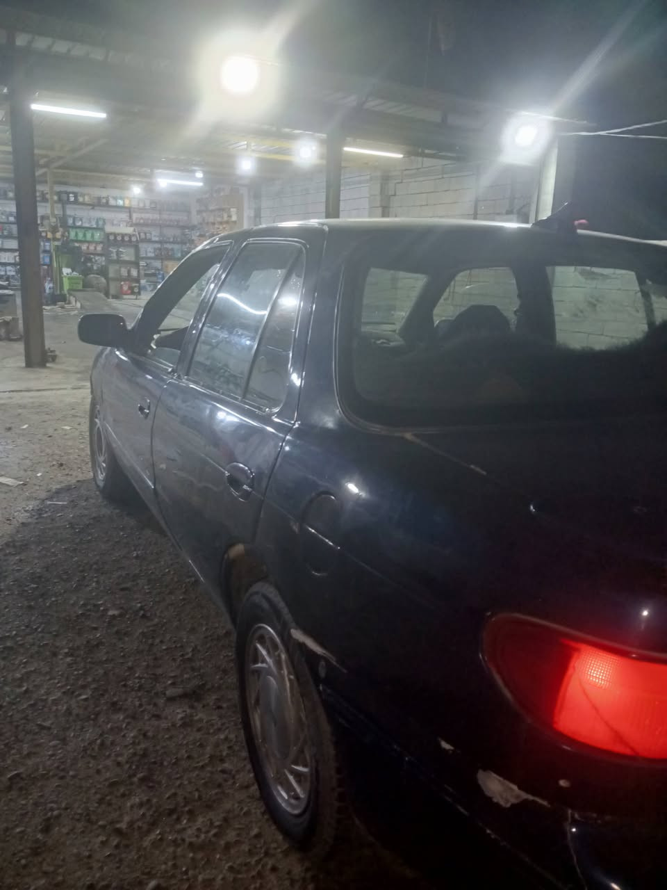 السلام عليكم سيفيا للبيع موديل93 كير محرك خير من الله تخم تاير صدر جديد سنويه ل28 السيارة تحويل مباشر السعر27وبيها مجال قليل الشراي يتصل ***********مكاني ديالى بلدروز
