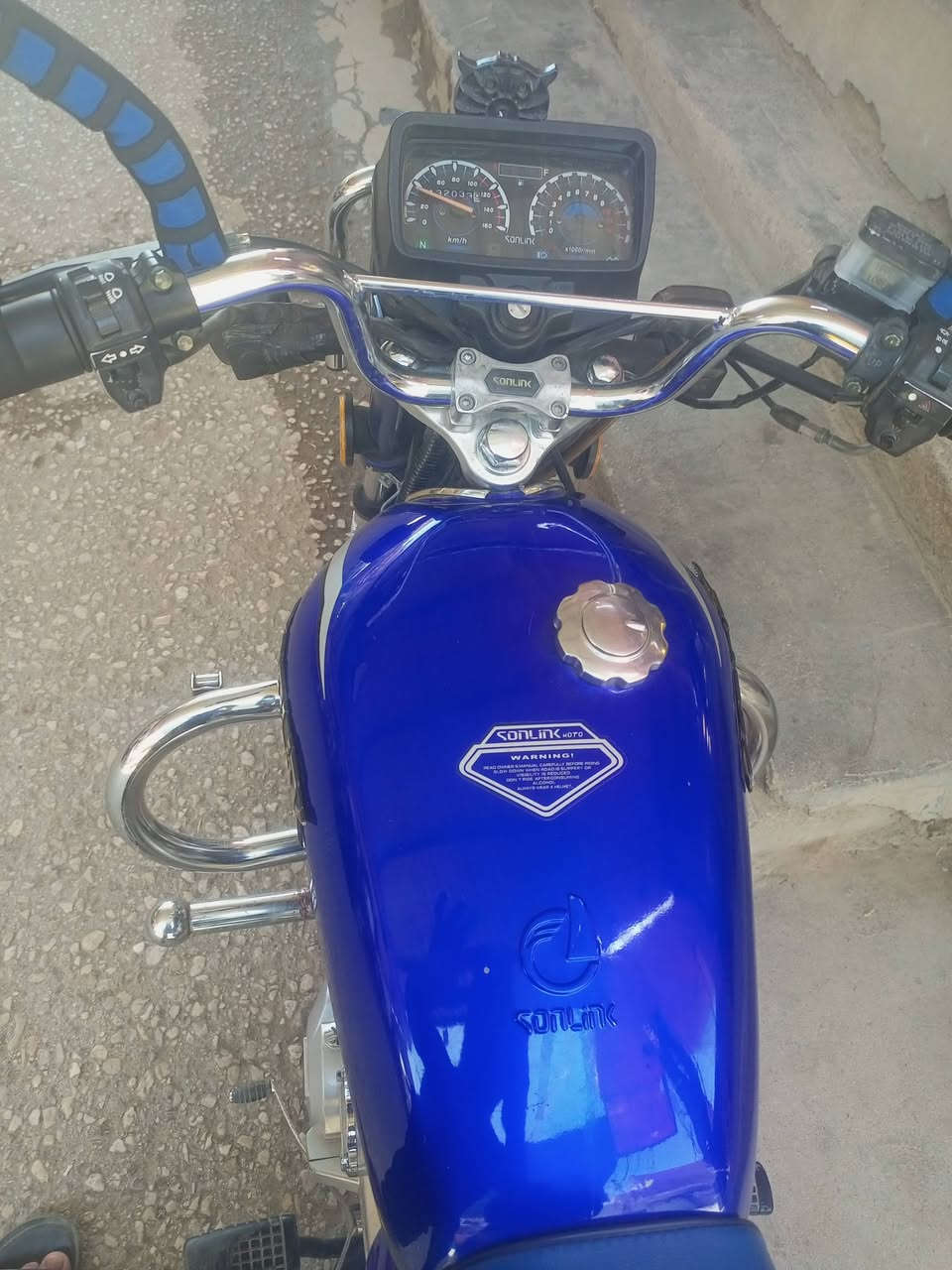 للبيع سولنك موديل23 سلف كهربائيات شغاله.  ماطوره بعده نضيف السعر 600 مكان حصيبه يم جامع الكبير. مكلف بل نشر


**إذا كنت صاحب هذا الإعلان وتريد حذفه لأي سبب، رجاءا أرسل رسالة إلى الدعم الفني**