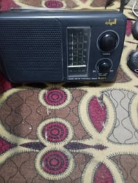 ثلاث موجات • شغال إف إم • باتري ×٣