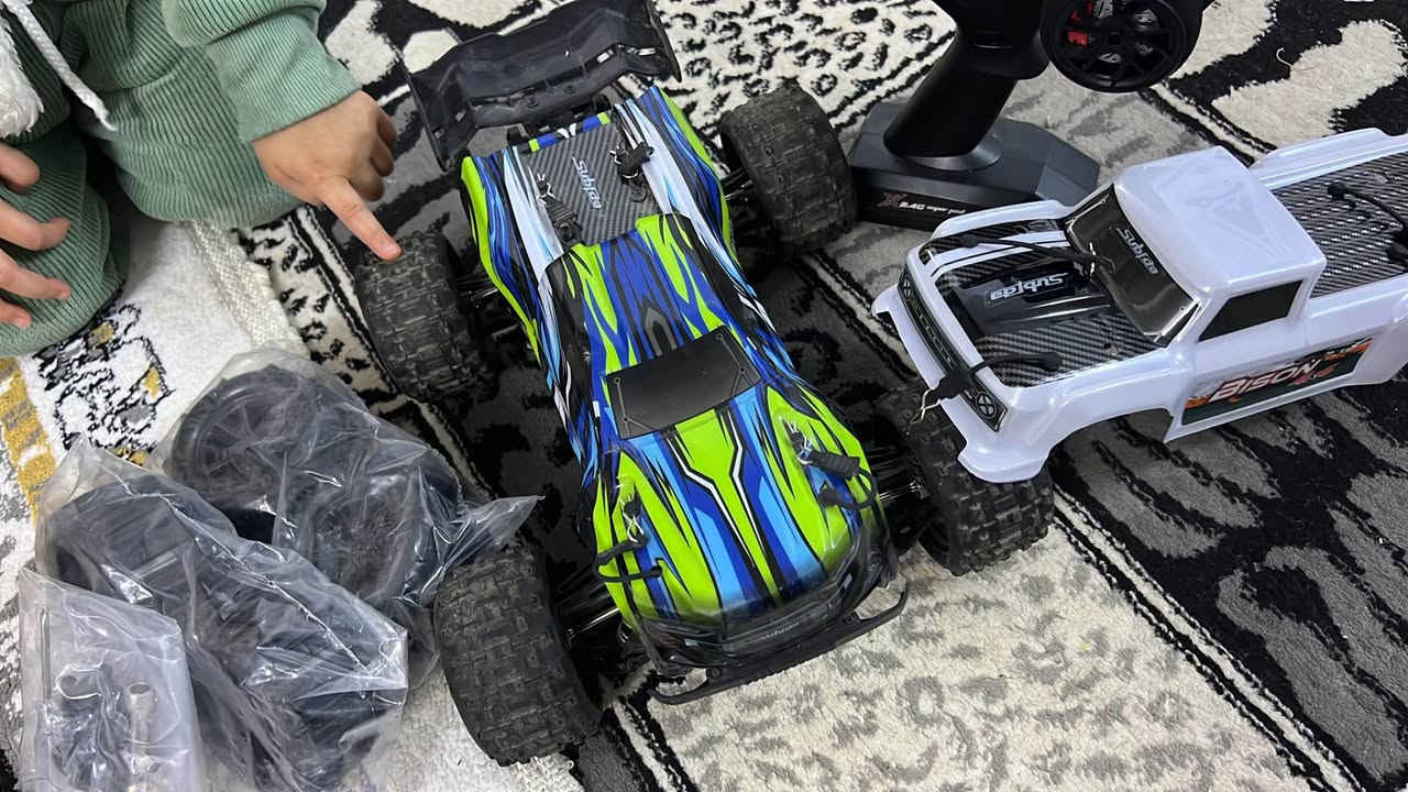 زۆر بەکار نەهاتووە مەکینە گەورەیە ٦٠ی سەیارەی ئاسایی دەڕوا دوو کەلەی زیادی لەگەڵە لەگەڵ ٤ تایە تایبەت بۆناو لــم نرخی ٧٥ هەزارە گەیاندن هەیە بۆ هەموو شارێك. أربيل, العراق


**إذا كنت صاحب هذا الإعلان وتريد حذفه لأي سبب، رجاءا أرسل رسالة إلى الدعم الفني**