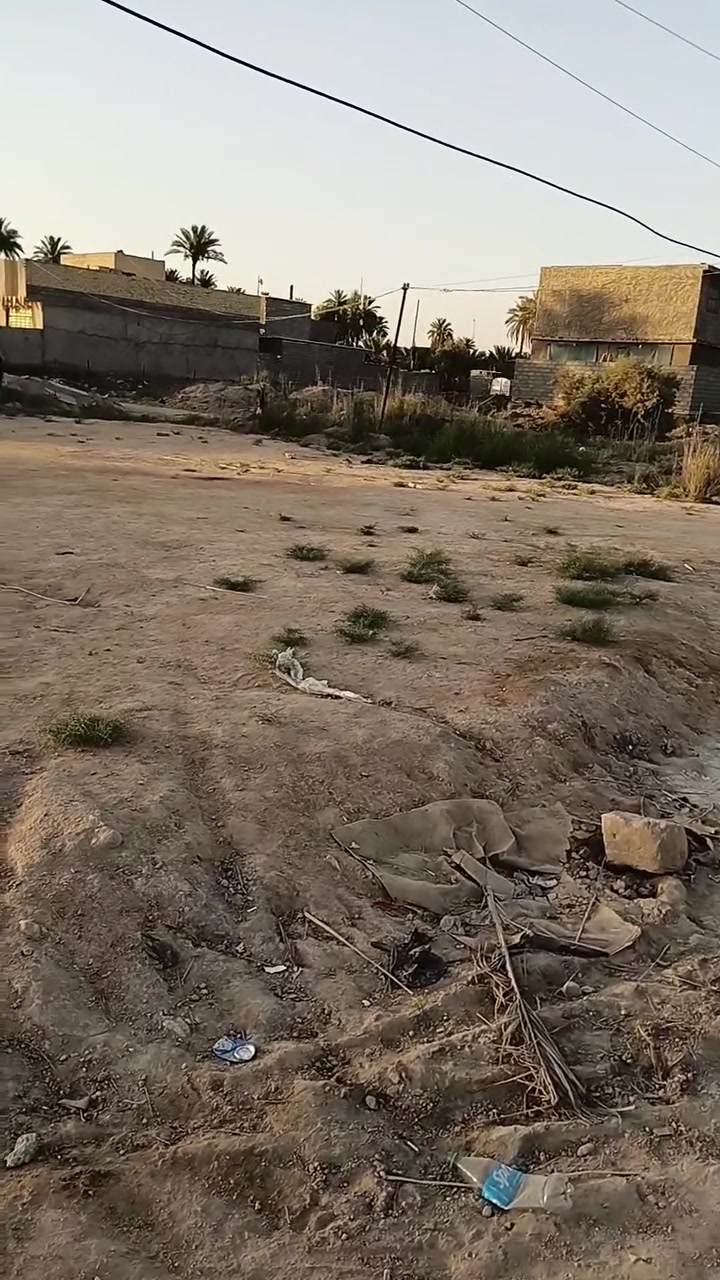 بسم الله الرحمن الرحيم
اللهم صل على محمد وآل محمد 
قطعة أرض للبيع طابو زراعي سند 25 قرار محكمة مساحه 200م واجهيه 10م نزال 20 مدفونه جاهزه للبناء عرض الشارع 9م خدمات ماء وكهرباء مولدة مدارس العنوان كربلاء طويريج منطقة الرشيدة شارع الماء ارو اي استفسار مراجعة مكتب_عقارات_علي_الجنابي مقابيل جسر 🌉 حي الصناعي مجاور دارك مول 🏬 او مجاور صيدلية الامين ***********
