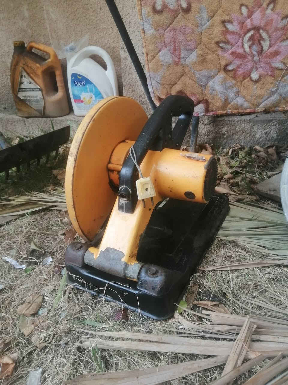 منشار قرصي لقص الحديد استعمال قليل جدا نظيف. طباخ صغير. اسعار مناسبة جدا


**إذا كنت صاحب هذا الإعلان وتريد حذفه لأي سبب، رجاءا أرسل رسالة إلى الدعم الفني**