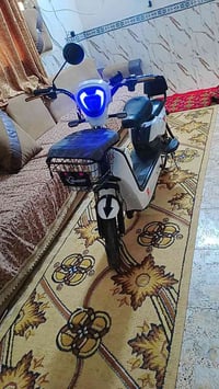 دراجة شحن • حجم ١٤ • نظيفه