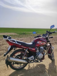 بسم الله الرحمن الرحيم سلام عليكم هيوشى للبيع موديل 21 مسجله بأسمي باق...