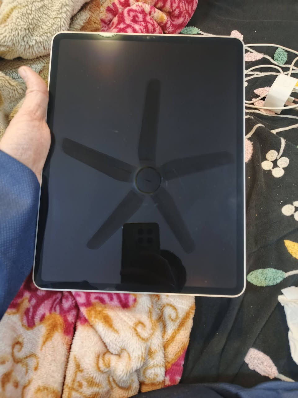 ايباد.  M2   PRO
13 انج حجم الكبير 
مواصفاتة معروفة 128GB
مكفول من كلشي بطاريتة لو 90 لو 91
مستخدم فقط مسلسلات بدون العاب 
سعرة 900 مكاني بغداد البياع


**إذا كنت صاحب هذا الإعلان وتريد حذفه لأي سبب، رجاءا أرسل رسالة إلى الدعم الفني**