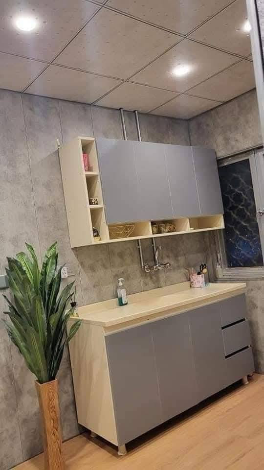 السلام عليكم نشتغل مطابخ تركيه بانساب الاسعار وانواع المديلات حسب طلب الزبون ***********التواصل على الرقم
