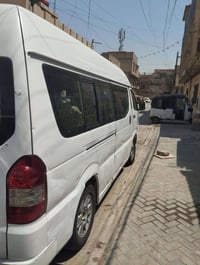 عندي شيري للبيع موديل 13 مكينه 3000 85 وبيها مجال 07738114163