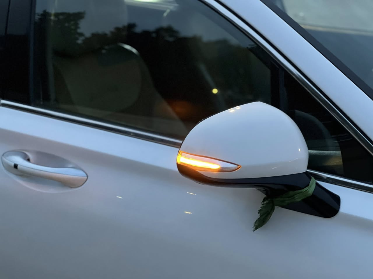 هيونداي سنتافيه 2020 خليجي 🇰🇷
ل🔥 فول مواصفات ما عدا الفتحة
💪 مكينة قوية + قير ناعم
✨ شاشة كبيرة + كاميرا خلفية
🛋️ جلد كهرباء | بصمة تشغيل ودخول
🎮 تحكم كامل بالمقود
❄️ مكيف أمامي وخلفي يبرد نار
🛡️ نظام ثبات + تراكشن كنترول
🚗 سيارة عائلية مريحة، ثابتة، واقتصادية
✅ نظيفة جداً – فحص كامل – جاهزة للاستخدام
25,000 وبيها مجال 
السيارة كلين و مكفولة كفالة عامة 
📞 للتواصل خاص أو اتصال

0781 640 8009
0773 829 9103
