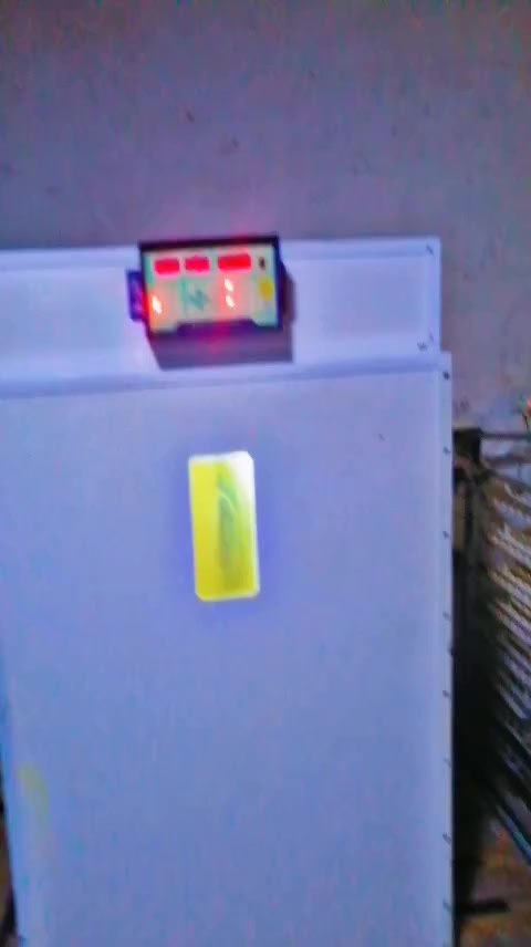 مفقس بيض العدد مفقسين كامل بدون اي نقص وشغال ياخذني الف  ٣٤٤ بيضه السعر اثنينهن ب٨ ورقات


**إذا كنت صاحب هذا الإعلان وتريد حذفه لأي سبب، رجاءا أرسل رسالة إلى الدعم الفني**