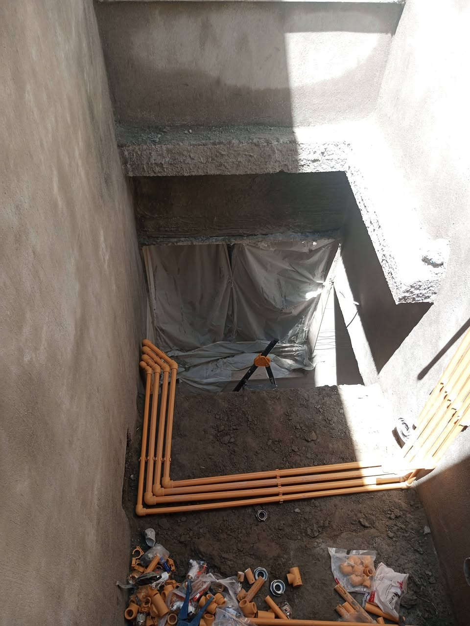 عبد تأسيس صحيات عامه مي مجاري تأسيس بي نضام طرق الحديثه في كركوك ***********----عبد
