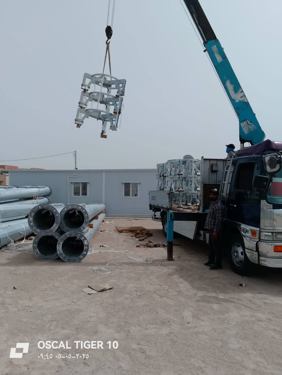 السلام عليكم هينو انكر للبيع مكينه80 وكير واكسن مكفولات ﴿كرين مخالف 4سلايتات﴾رقم انكليزي تحويل ثاني يوم سياره جديده وحلوه كبل للشغل رقم الهاتف 📱﴿***********﴾انه مكلف بل نشر مكان لسياره بصره
