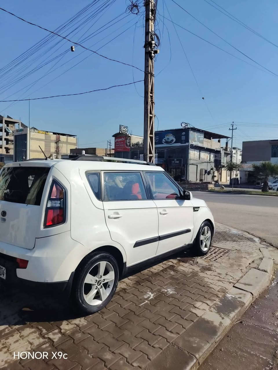 السلام عليكم كيه صول خليجي 2011
ماشيه(110) فقط
كير ومكينه (مكفولات لا تنقيص ولا تبخير)
صبغ (بدور الجاملغ بسيط كلش صغير وباب السايق ٤ اصابع فقط فقط)
(وبيها بارد بسيط )
(السياره بأسمنا )
(داخل احمر بلادي كلش نضيف )
(شاشه تاب)
107 وبيها مجال وبخدمتكم 

***********
مكانها نجف
