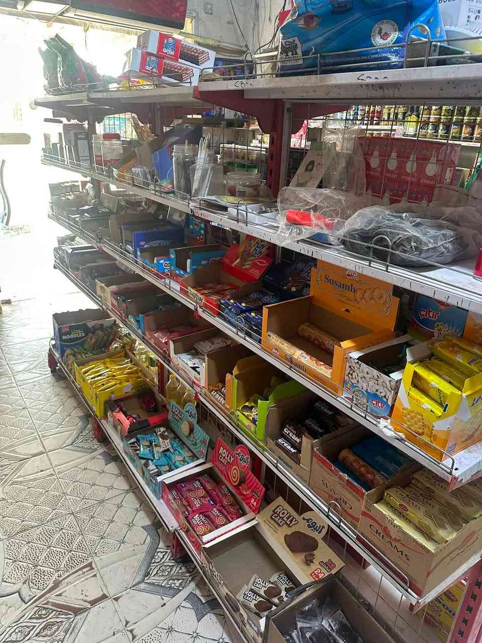 سلام عليكم
اسواق للبيع سبب البيع عدم تفرغ اسواق كامل اي نقص مابي تعال واشتغل عوانه جمهوريه شارع المدارس
تريد غراض جرد  تريد محل كامل استفسار اكثر اتصل  ***********
