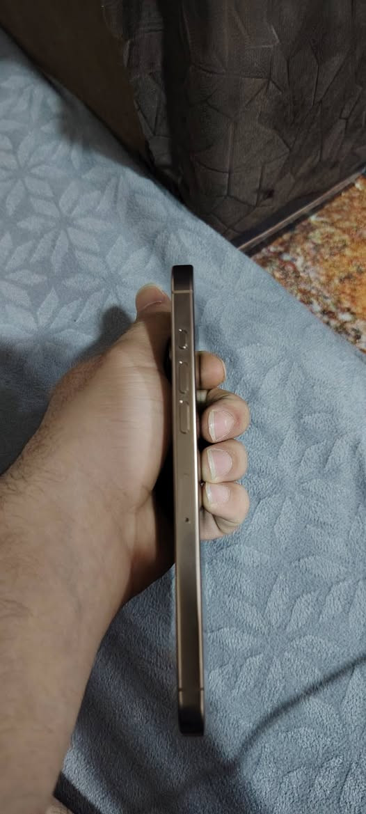 ايفون 16 برو ماكس za
ذاكرة 256 
دبل سيم كارت 
بطارية 100 الجهاز نضيف مع كارتون التلفون 
السعر خاص او الاتصال ع رقم 
***********
واتساب موجود
